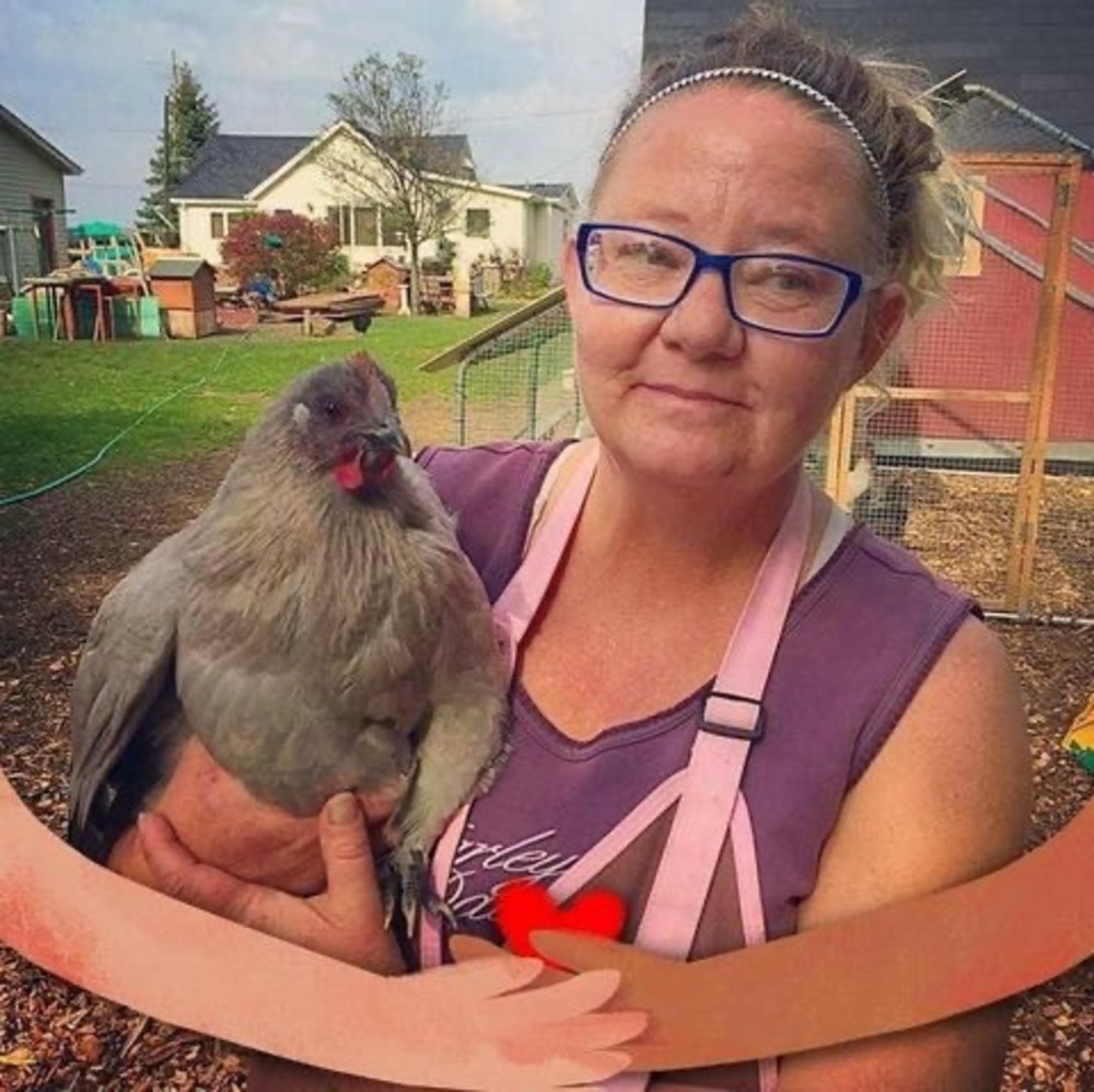 Meet your Posher, Holly